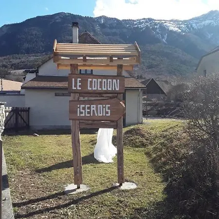 Le Cocoon Iserois, Avec Balneo Chatel-en-Trieves Exterior photo